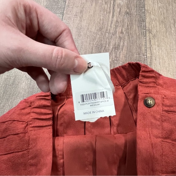 NWT Simply Southern Spice Pleated Mini Skirt Sz Medium - Picture 6 of 8